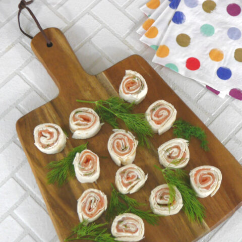 Low Carb Smoked Salmon Pinwheels