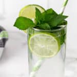 Low Carb Mojito - sugar free cocktail recipe