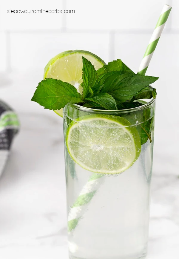 Low Carb Mojito - sugar free and keto cocktail recipe