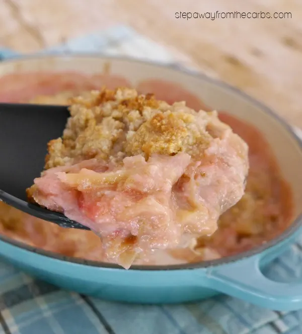 Low Carb Rhubarb Crumble - a delicious gluten free and sugar free dessert recipe