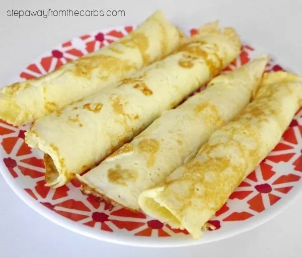 Low Carb Crepes with Chocolate Hazelnut Spread - snack, dessert or breakfast recipe!