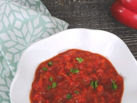 https://stepawayfromthecarbs.com/wp-content/uploads/2017/02/low-carb-roasted-red-pepper-sauce-4-480x360.jpg