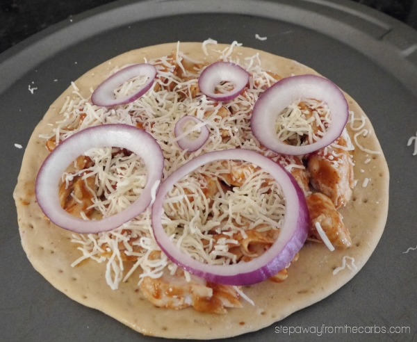 Low Carb BBQ Chicken Pizza - less than 9g net carbs for the whole pizza!