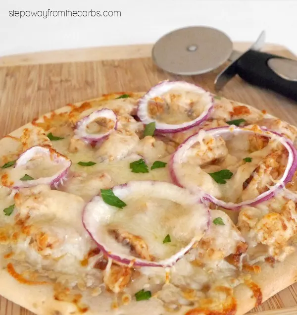 Low Carb BBQ Chicken Pizza - less than 9g net carbs for the whole pizza!