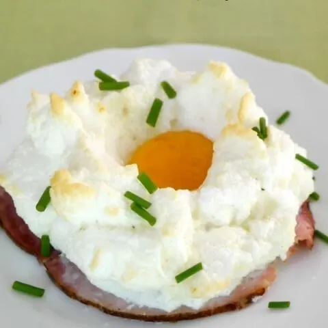 Egg Cloud Breakfast with Ham