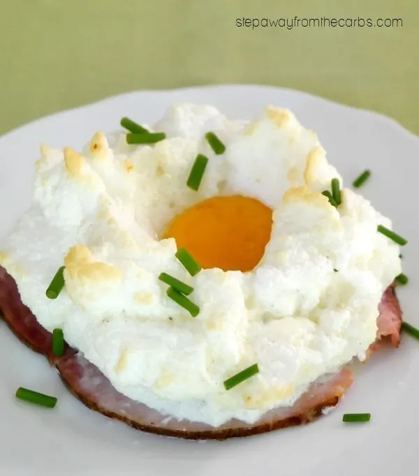 Egg Cloud Breakfast with Ham - a low carb recipe to start the day!
