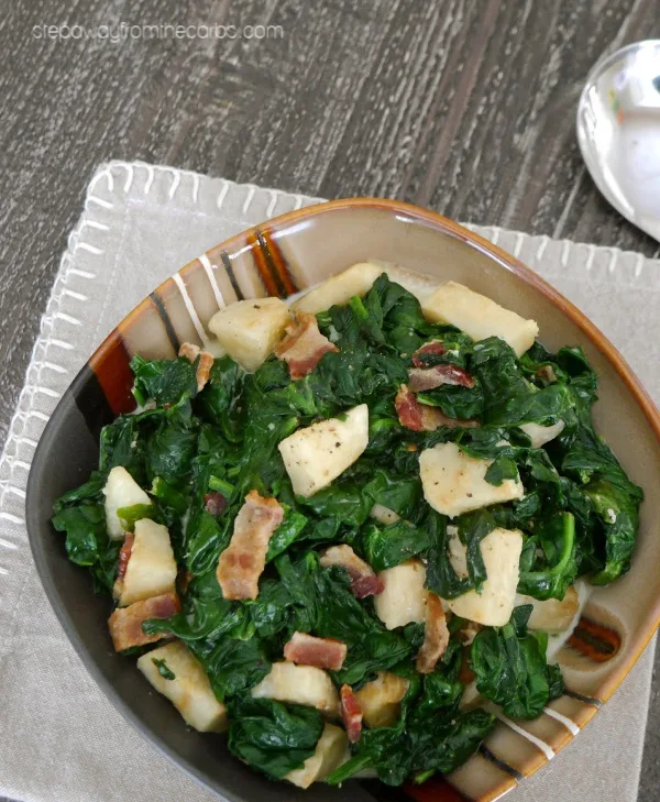 Low Carb Creamed Spinach with Celeriac and Bacon - a delicious LCHF side dish recipe!