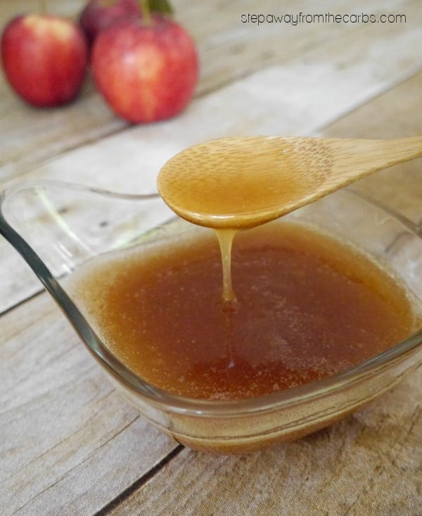 Low Carb Caramel Apple Sauce - sugar free recipe that is perfect for the fall!