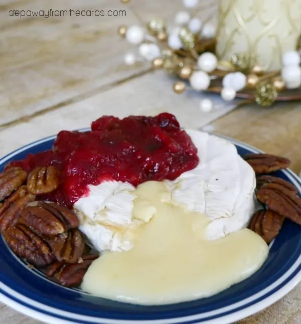 Baked Camembert with Cranberry Sauce and Caramelized Pecans - perfect appetizer for the holidays!