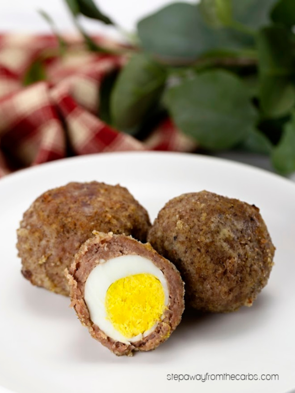 Low Carb Scotch Eggs - a filling keto snack that is super low in carbs!
