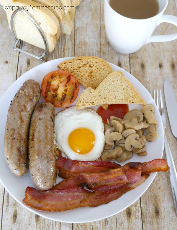 Low Carb Full English Breakfast - bacon, egg, sausages, mushrooms, low carb bread, tomato and ketchup!