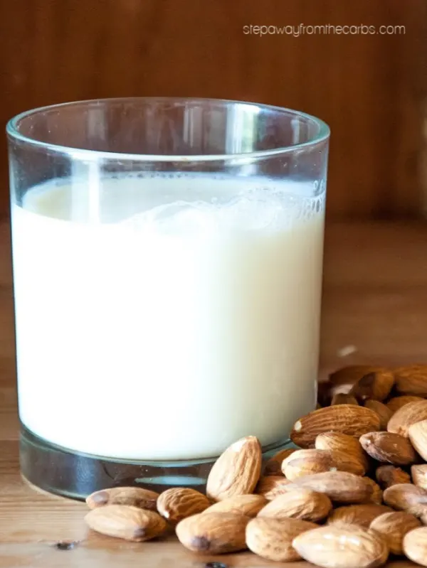 Low Carb Milk Alternatives - a guide to all the milk substitutes that are low in carbohydrates!
