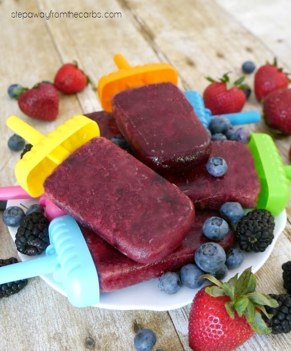 Low Carb Berry Pops - great for the summer! Sugar free and keto recipe. 
