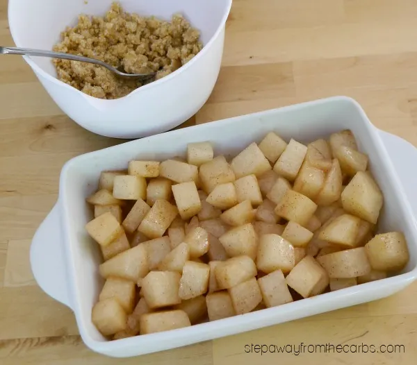 Low Carb Faux Apple Crumble - a twist on the classic British dessert that uses jicama!