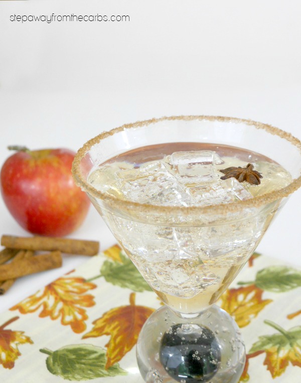 Low Carb Caramel Apple Cocktail - sugar free recipe that is perfect for autumn!