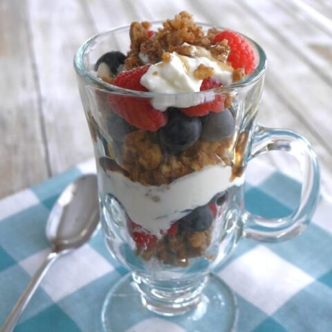 Low Carb Granola Yogurt Parfait