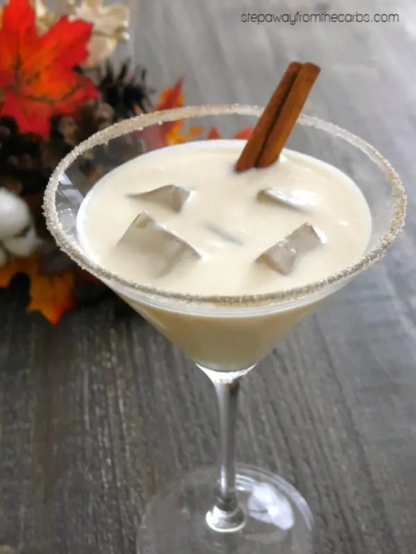 Low Carb Mapletini - a creamy vodka cocktail that is perfect for the fall! Sugar free recipe.