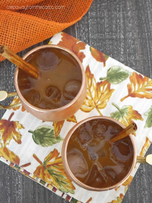Low Carb Pumpkin Moscow Mule - an autumnal sugar free and keto friendly cocktail!
