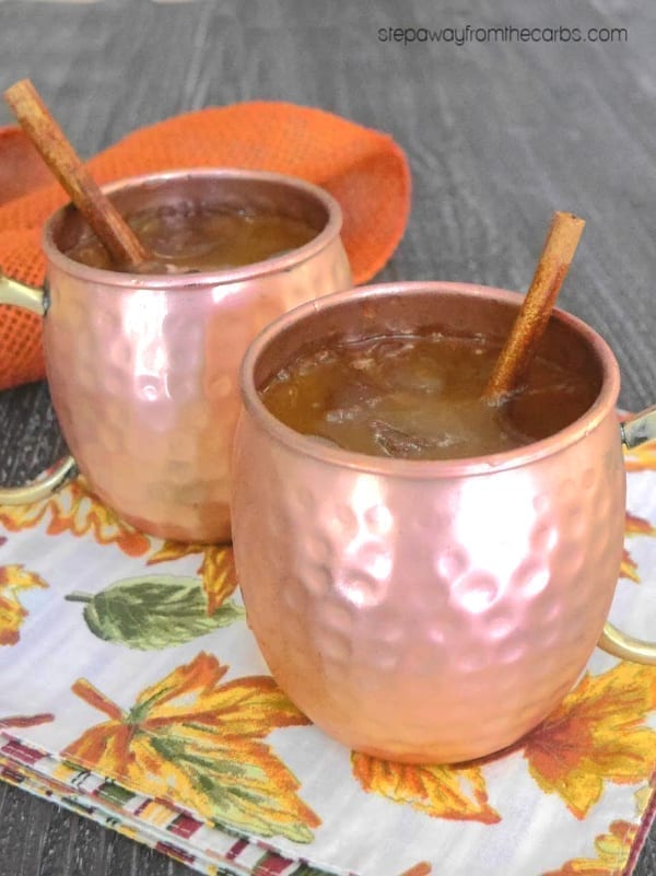 Low Carb Pumpkin Moscow Mule - an autumnal sugar free and keto friendly cocktail!
