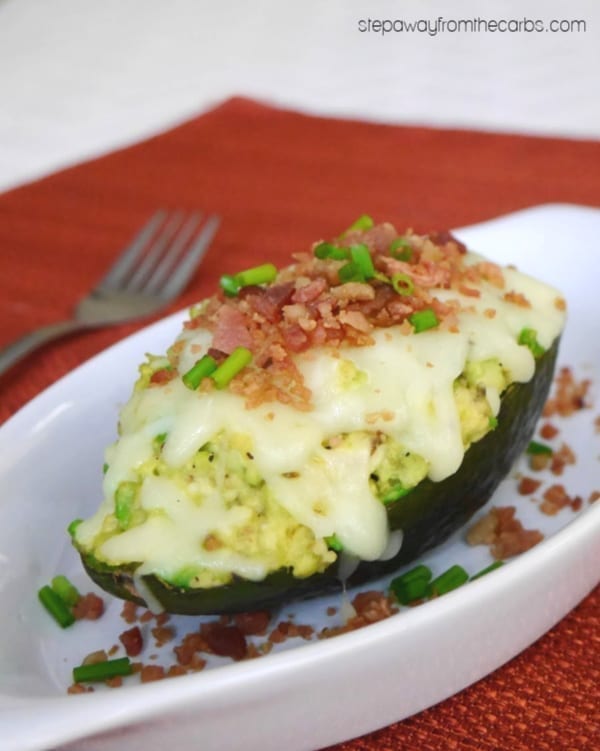 Loaded Baked Avocado - a low carb alternative to baked potato! An easy lunch recipe.