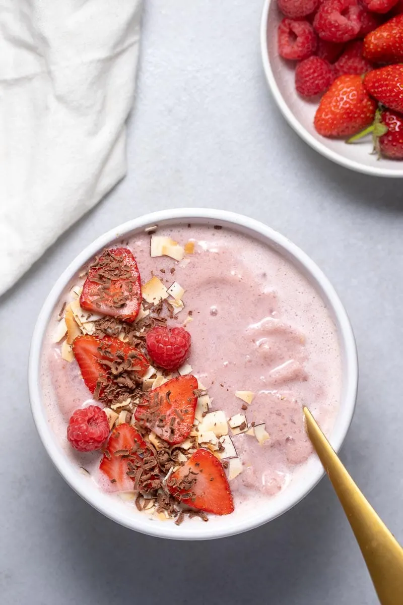 Low Carb Smoothie Bowl from Diabetes Strong
