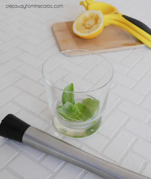 Keto Gin & Tonic with Lemon and Basil - a super refreshing mixed drink with a twist!