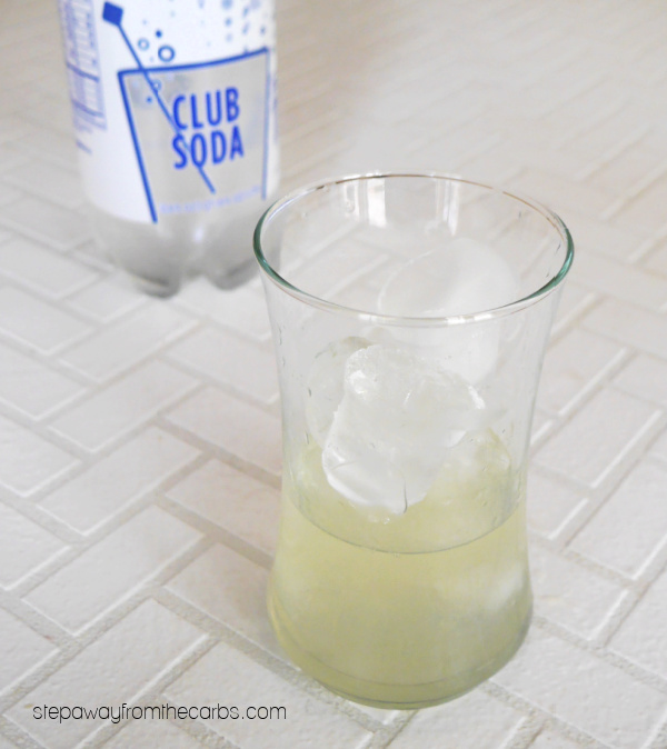 Keto Tom Collins - a gin-based drink with lemon and club soda that's low carb and sugar free!