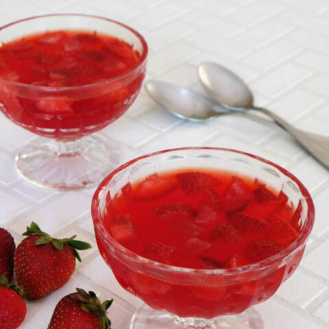 Low Carb Strawberry Sangria Dessert