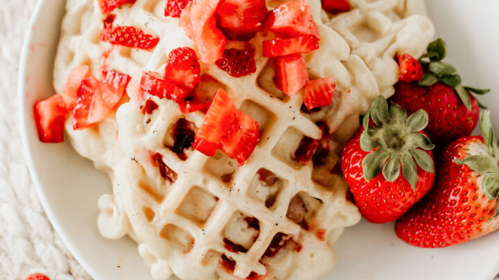 https://stepawayfromthecarbs.com/wp-content/uploads/2022/08/keto-cream-cheese-waffles-9-of-14-720x405.jpg