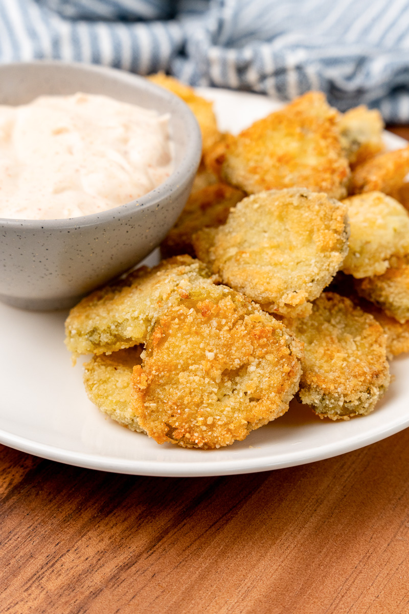 Crispy Dill Pickle Cheese Curds – Pat Cooks